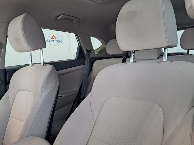 Used 2019 White Hyundai Value image 25