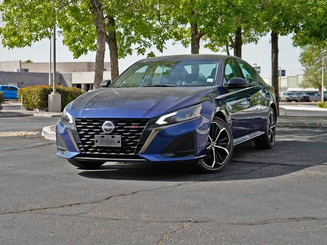 2024 Nissan Altima 2.5 SR