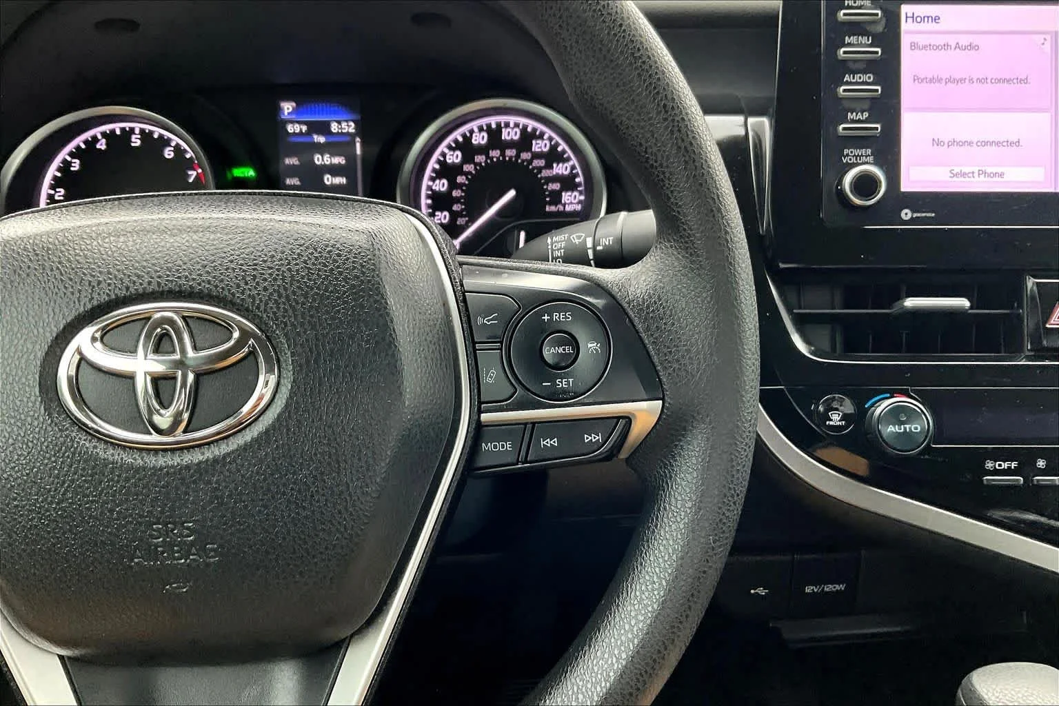 Used 2024 Ice Cap Toyota LE image 25