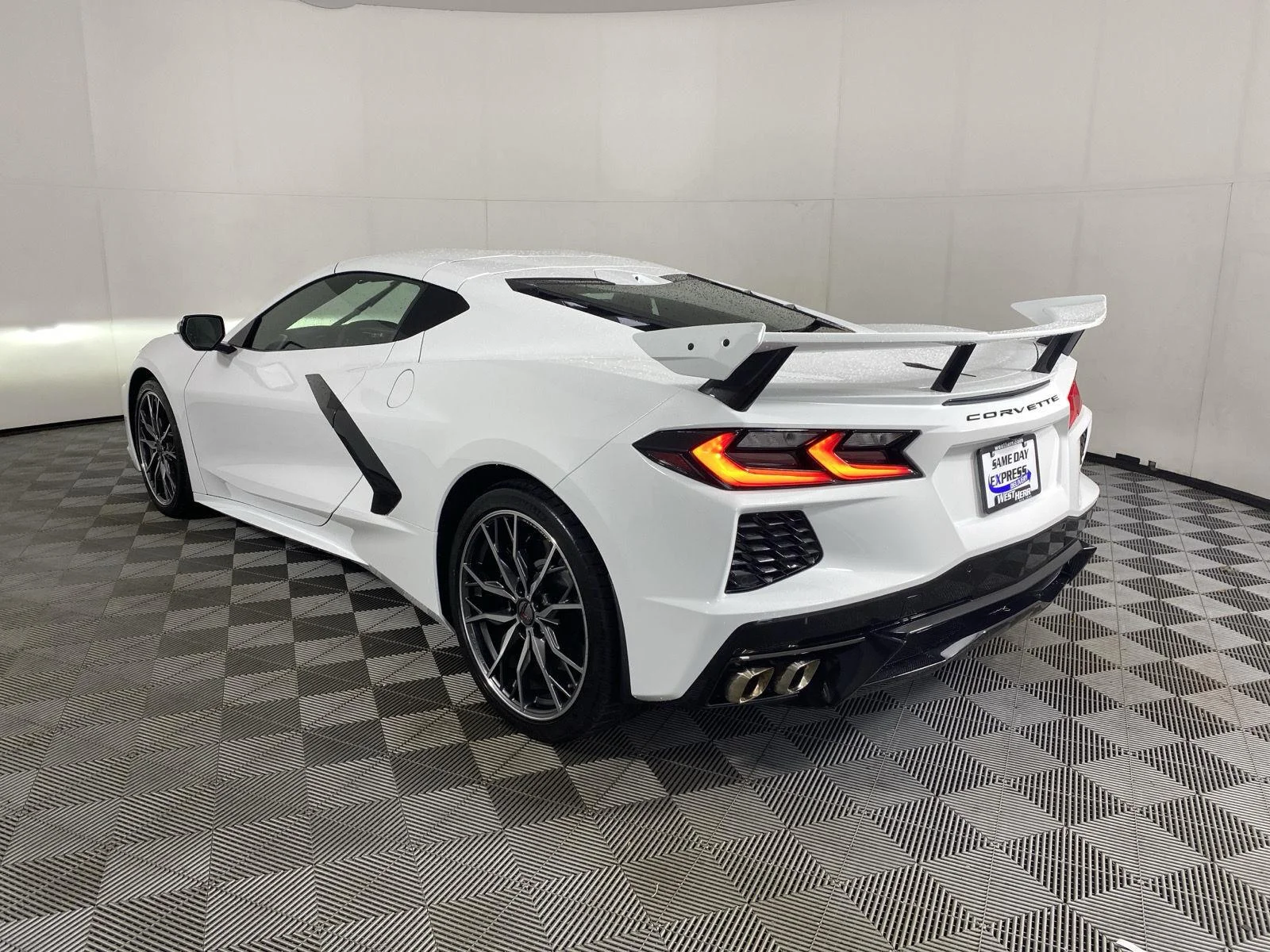 Used 2023 Arctic White Chevrolet 2LT image 11