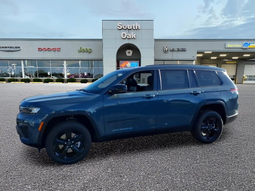 New 2027 Steel Blue Paint Jeep Limited image 4