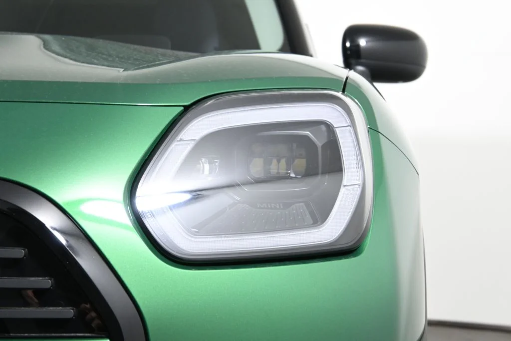 Used 2025 Green MINI  image 10