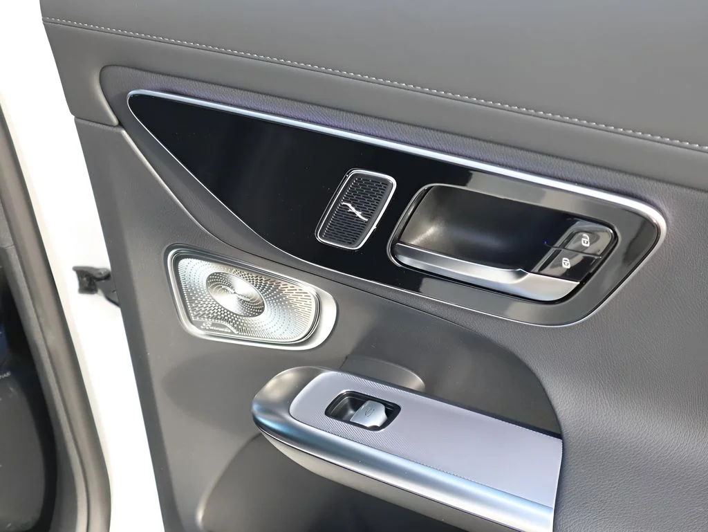 New 2026 Polar White Mercedes-Benz GLC 43 AMG® image 19