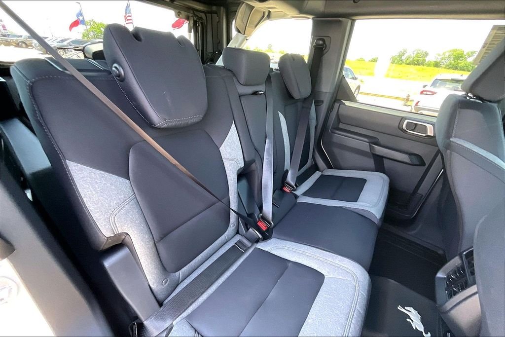 New 2026 Avalanche Gray Ford Big Bend image 23