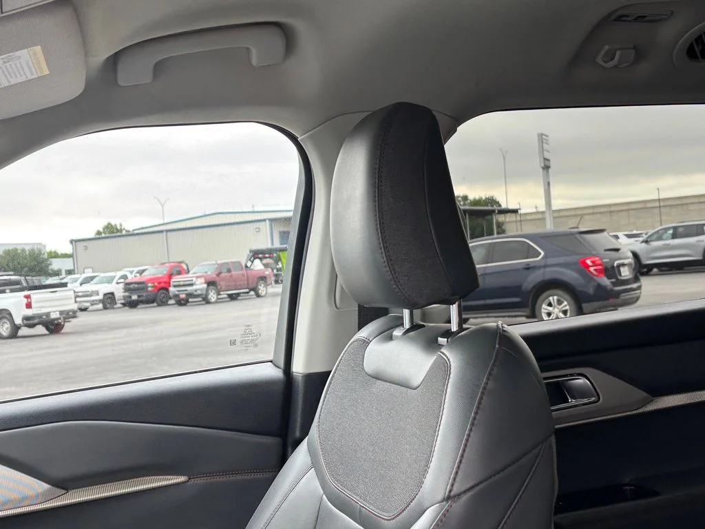 Used 2025 Gray Ford Active image 15
