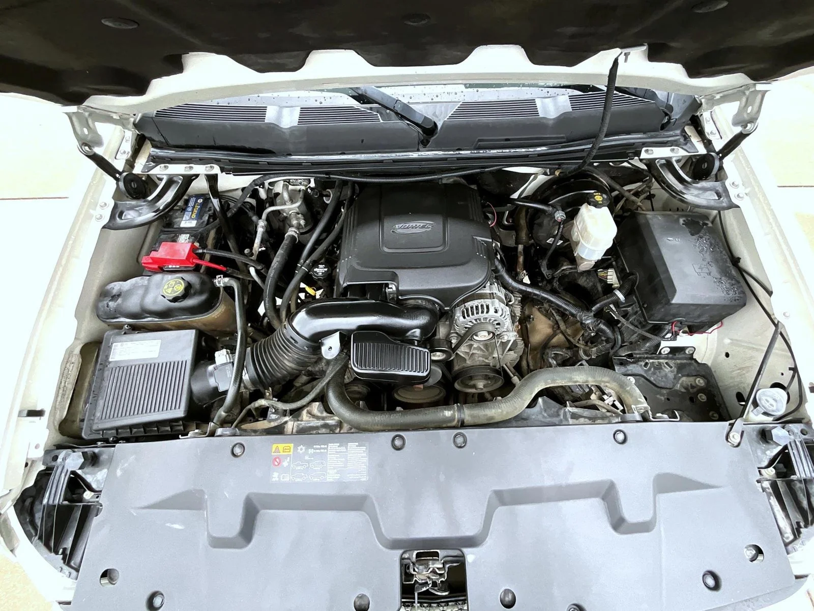 Used 2013 White Chevrolet LT image 27