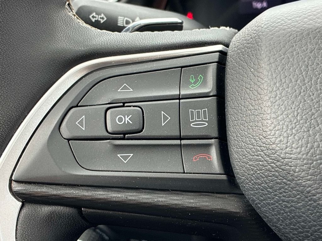 Used 2024 Black Jeep Altitude X image 25