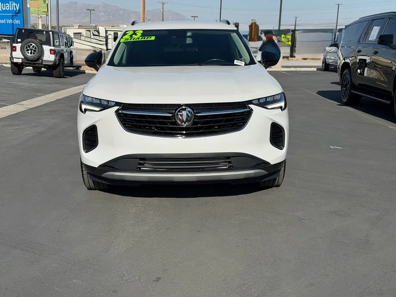Used 2023 White Frost Tricoat Buick Preferred image 8