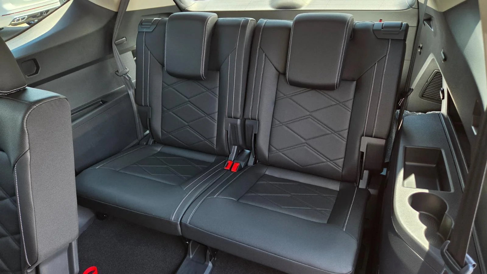 New 2026 silver mist metallic Volkswagen 2.0T SE image 50