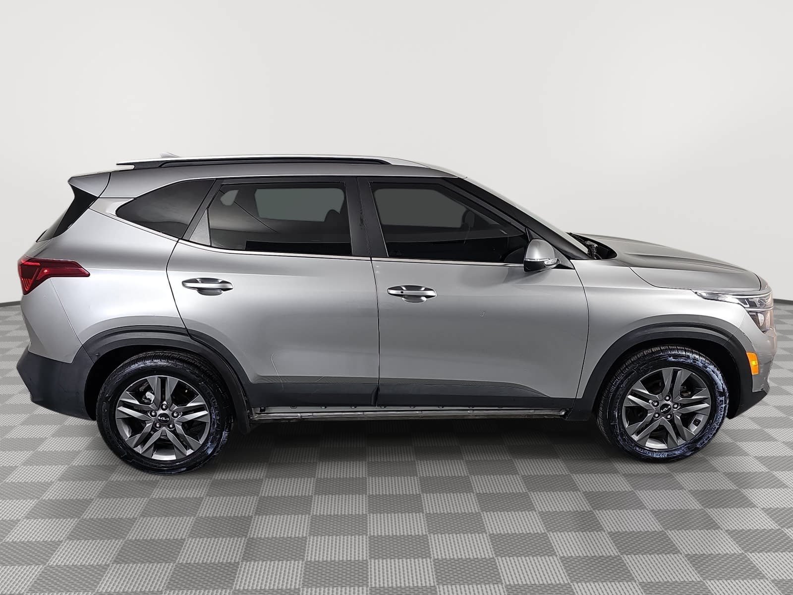Used 2023 Gray Kia S image 8