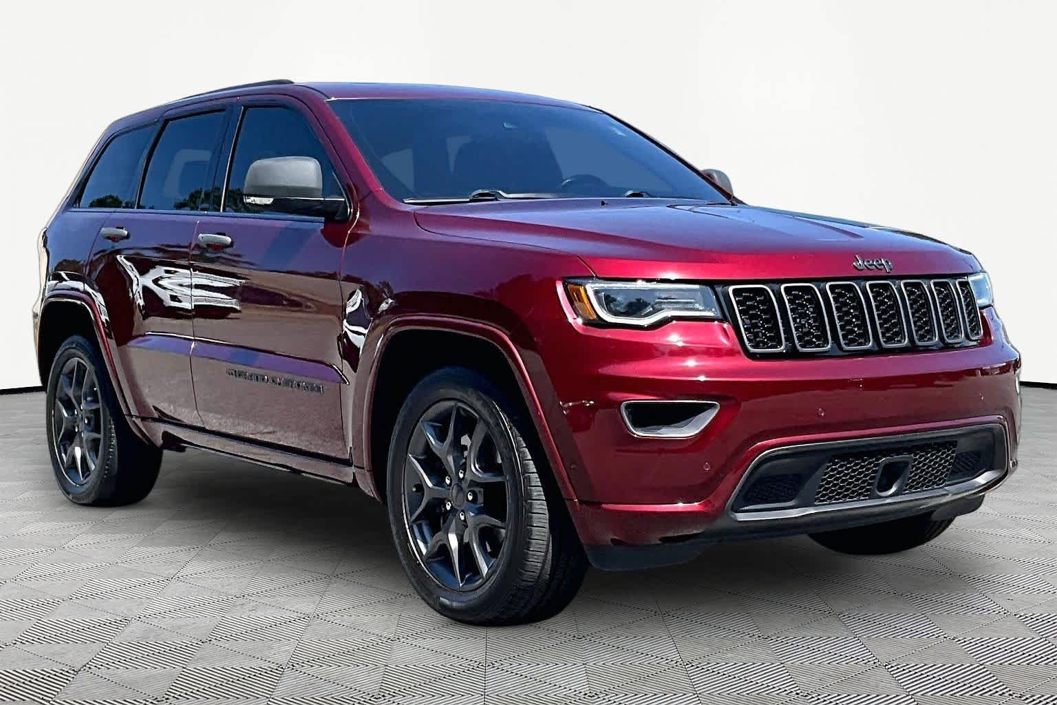 Used 2021 Velvet Red Pearlcoat Jeep 80th Anniversary image 3