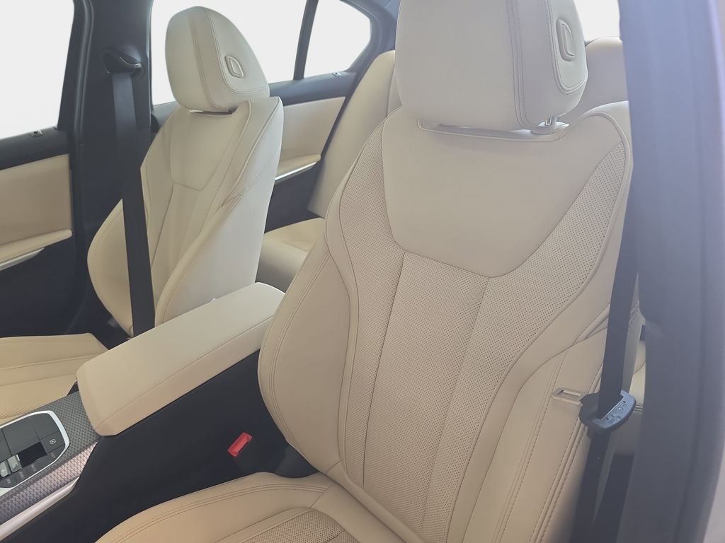 New 2026 Mineral White Metallic BMW 330i image 9