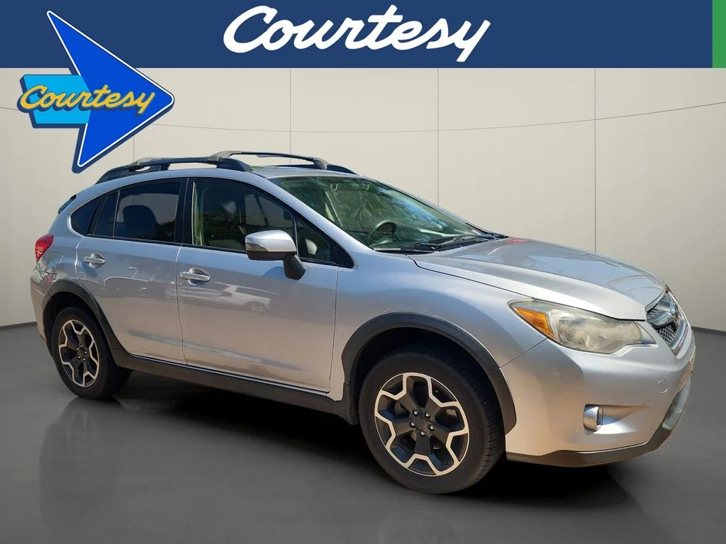 Used 2015 Silver Subaru 2.0i Limited image 1