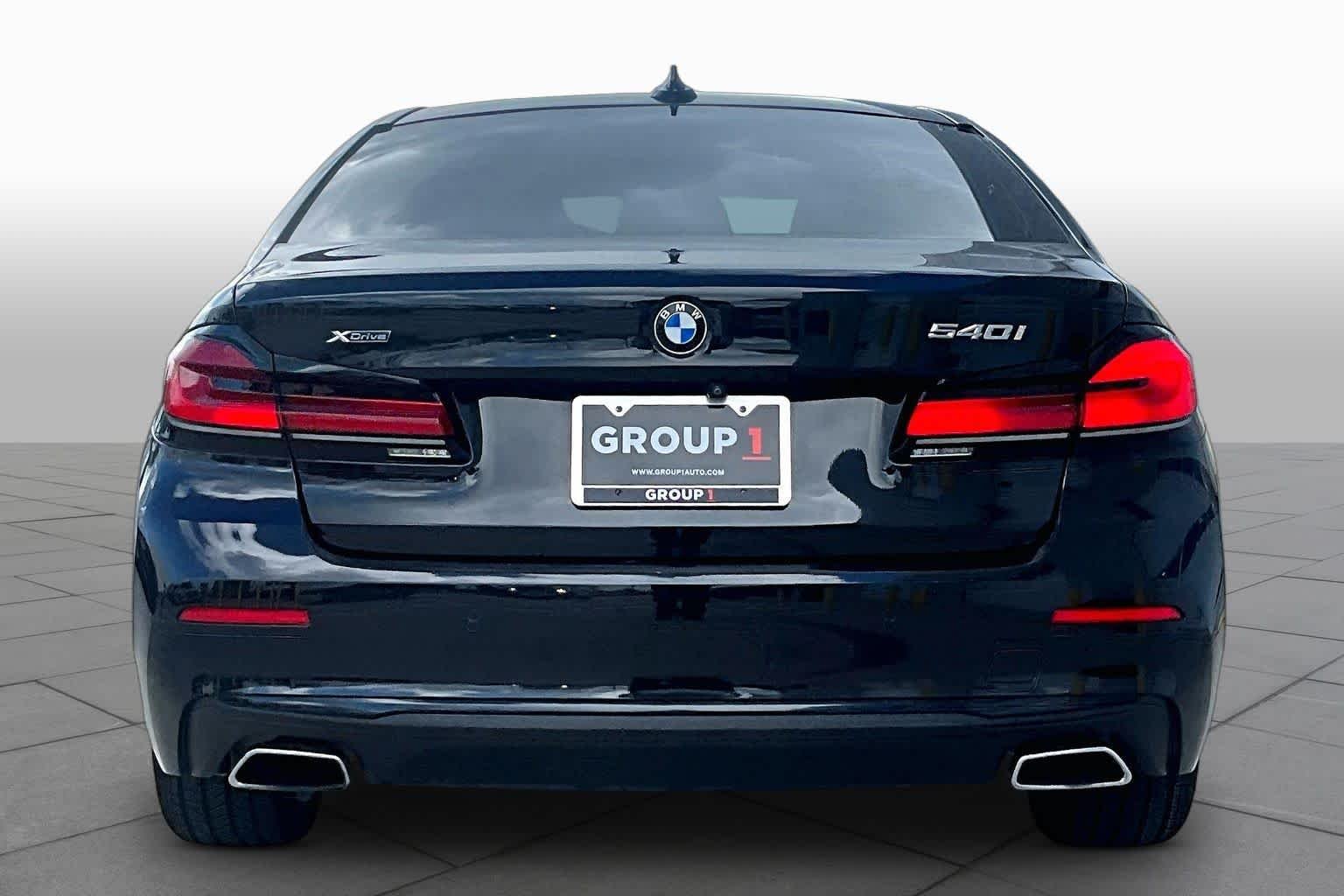 Used 2021 Black Sapphire Metallic BMW 540i xDrive image 5