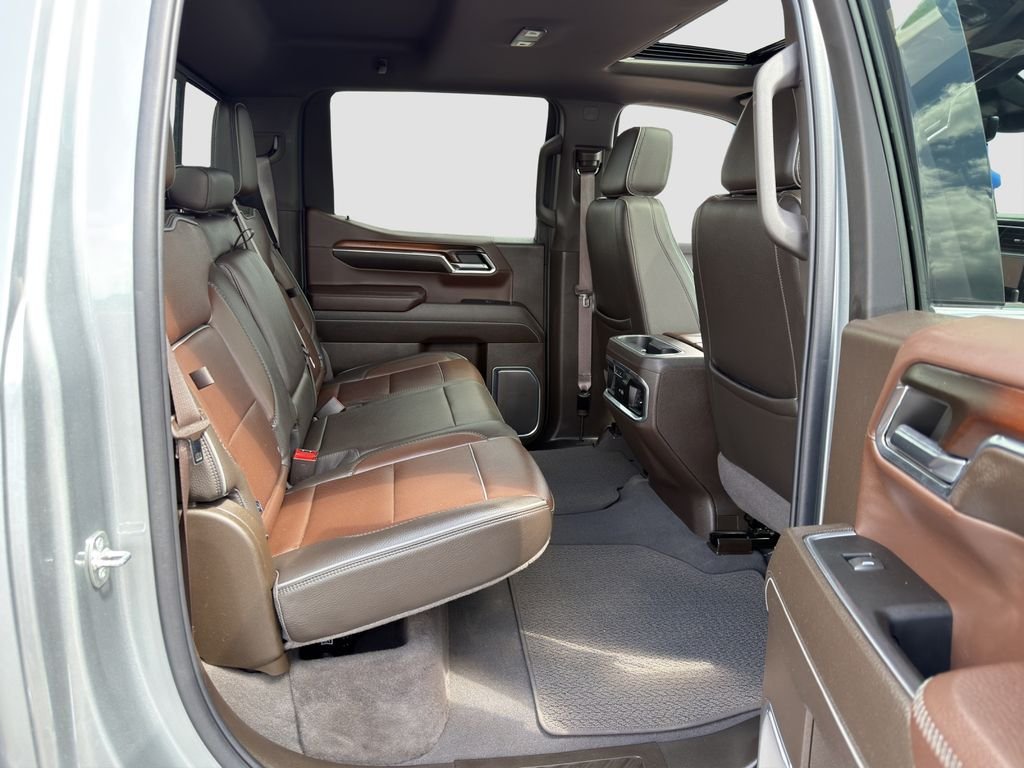 Used 2024 Silver GMC Denali image 19