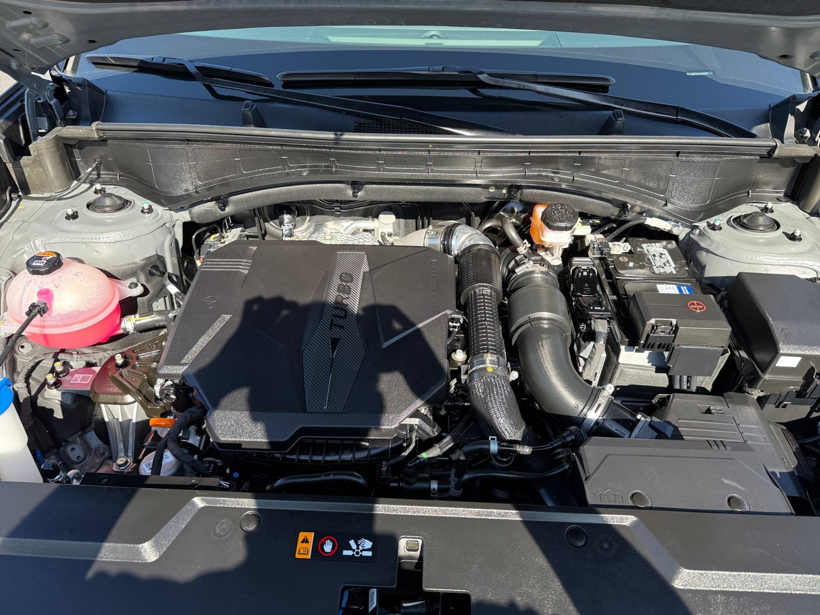 Certified Used 2025 Gray Hyundai SE image 21
