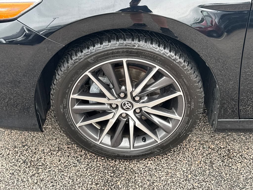 Used 2022 Black Toyota XLE image 40