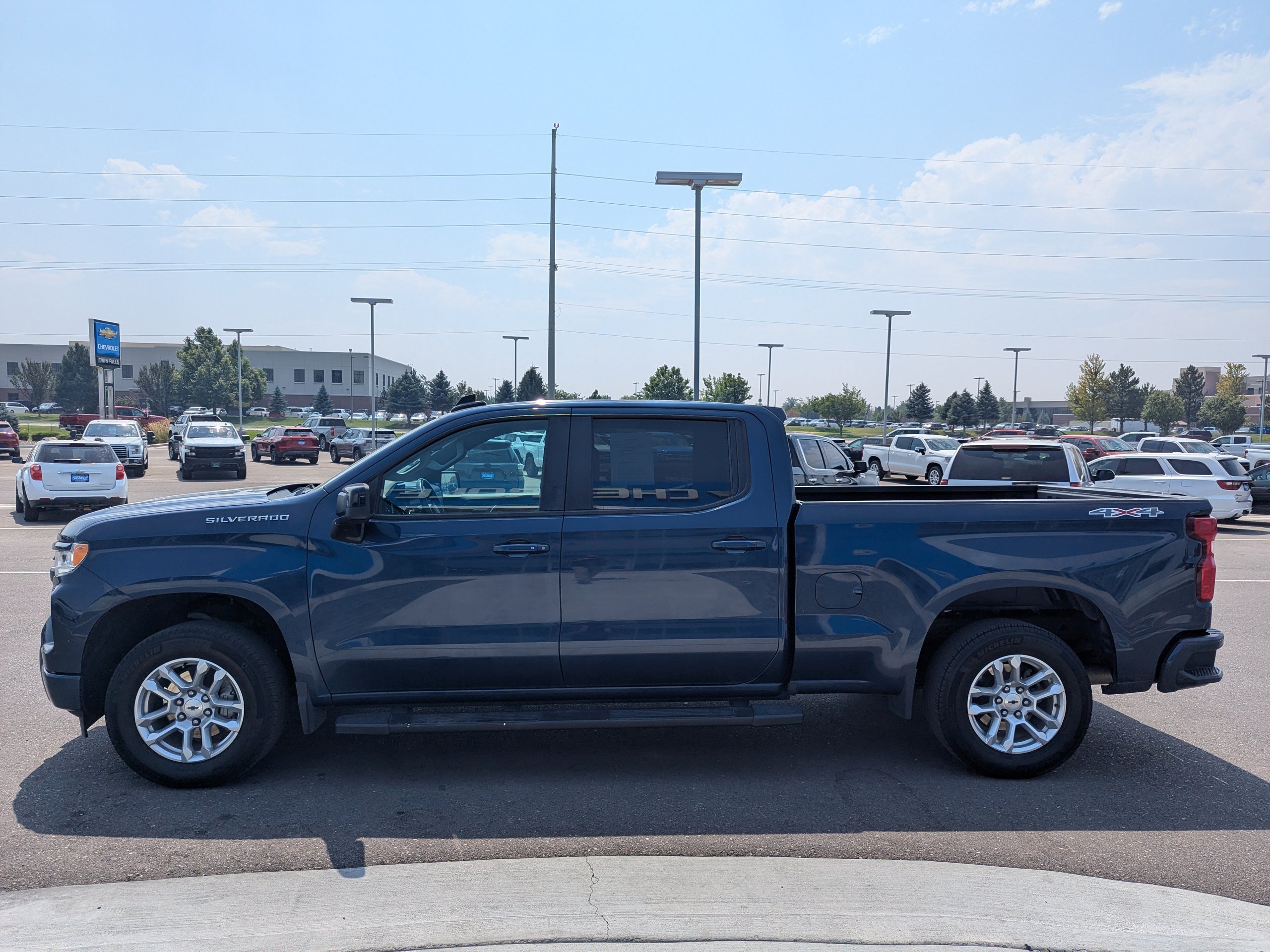 2022 Chevrolet Silverado 1500 RST - Photo 7