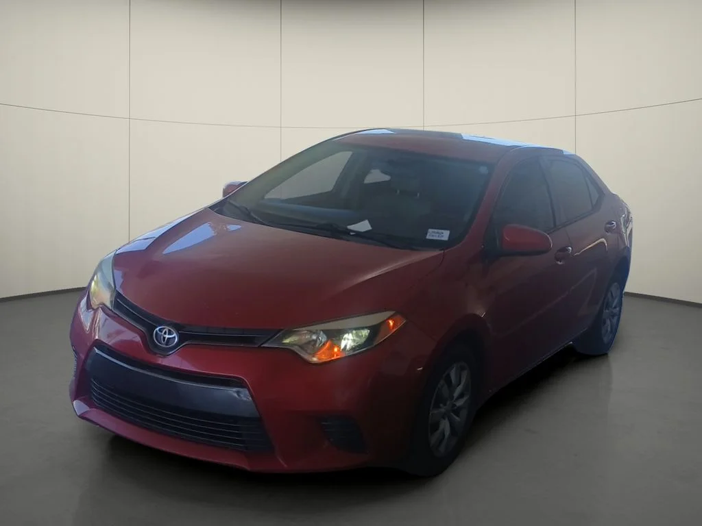 Used 2016 Red Toyota LE image 3
