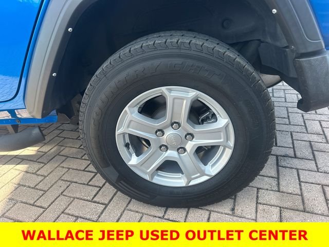 Used 2021 Blue Jeep Unlimited Sport S image 9