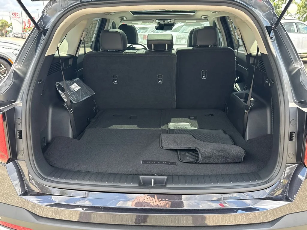 2025 Kia Sorento S - Photo 18