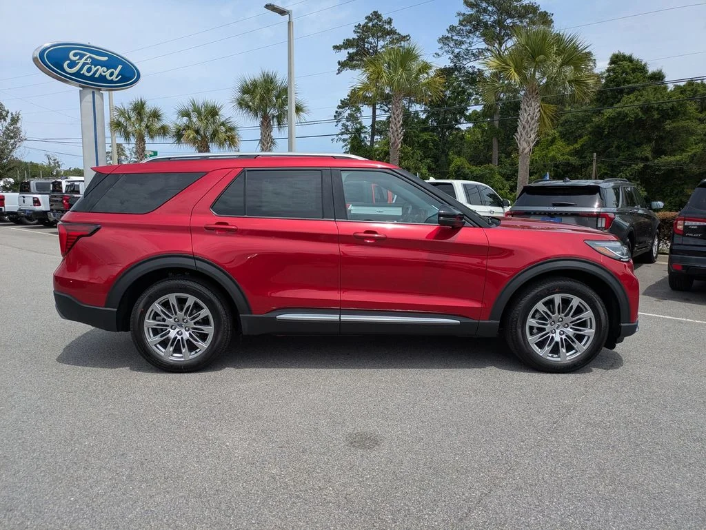 New 2026 Rapid Red Metallic Tinted Clearcoat Ford Platinum image 3