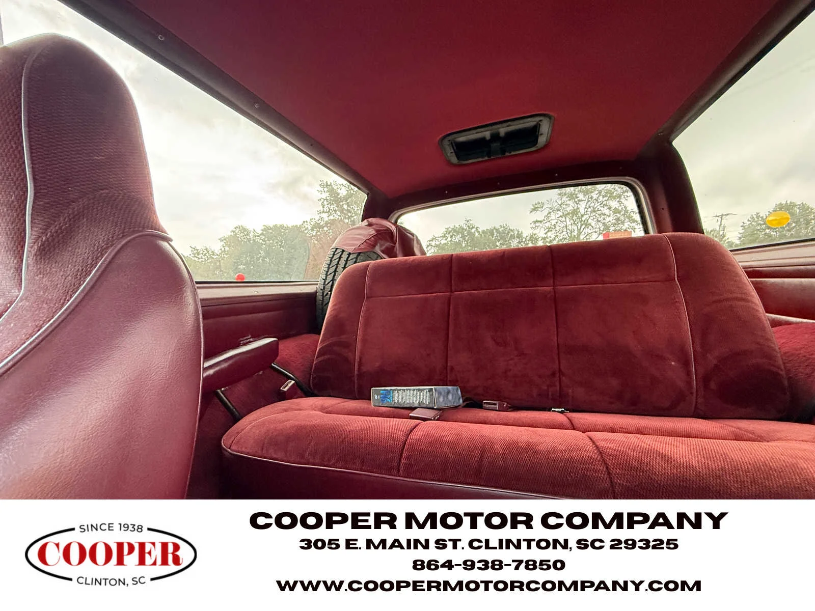 Used 1989 Bright White Clear Coat Dodge AW150 image 15