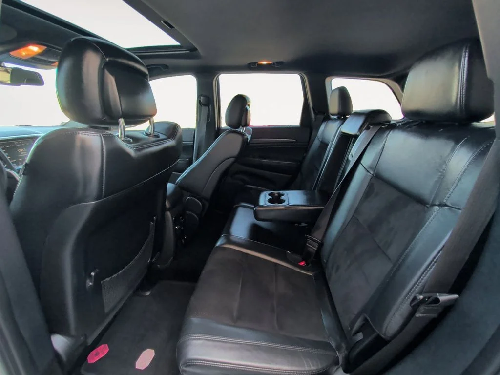 Used 2015 White Jeep Altitude image 13