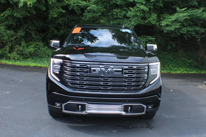 Certified Used 2025 Onyx Black GMC Denali Ultimate image 22