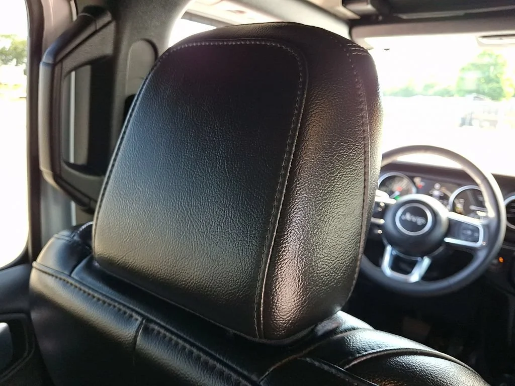 Used 2023 Bright White Clearcoat Jeep Sahara image 14