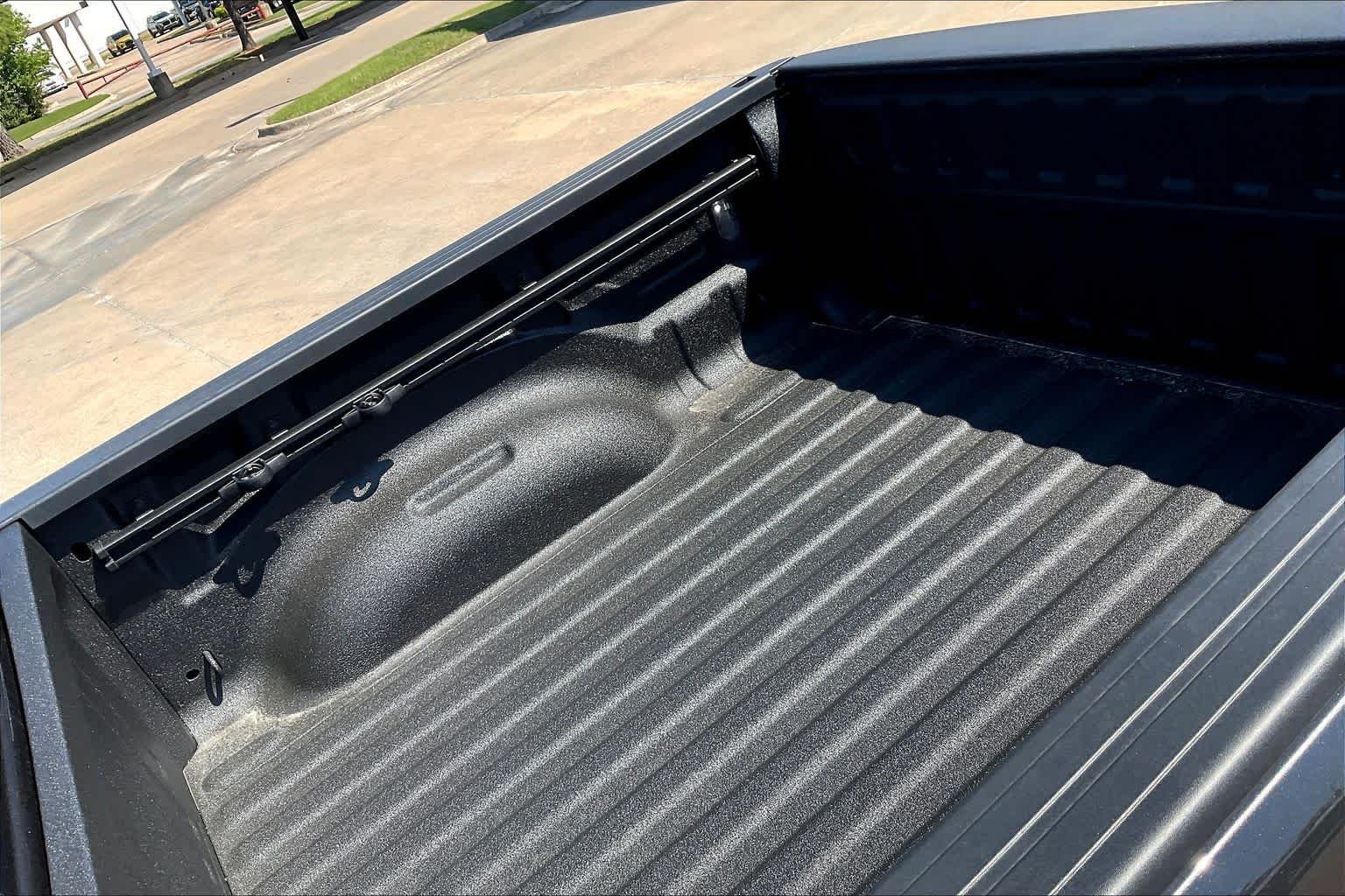 New 2026 Granite Crystal Metallic Clear-Coat Exterior Paint RAM Big Horn image 16