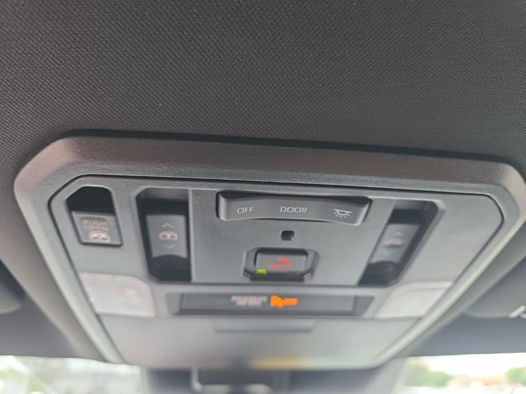 Certified Used 2026  Toyota Limited image 27