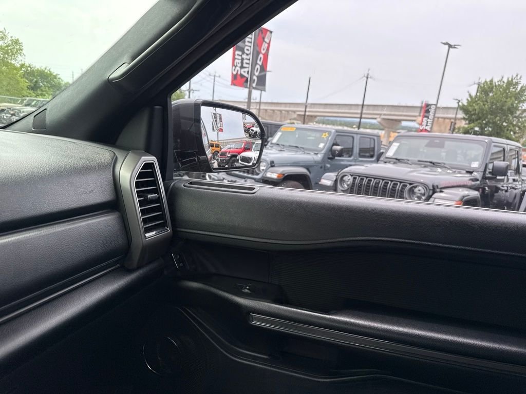 Used 2019 Gray Ford XLT image 21