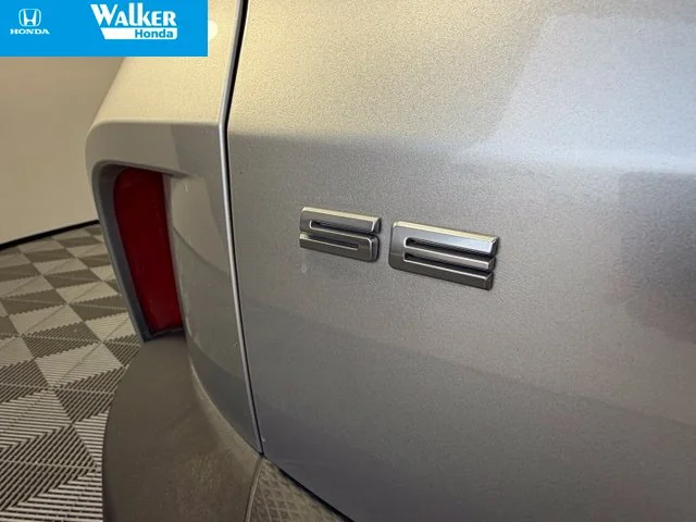Used 2020 Ingot Silver Ford SE image 39