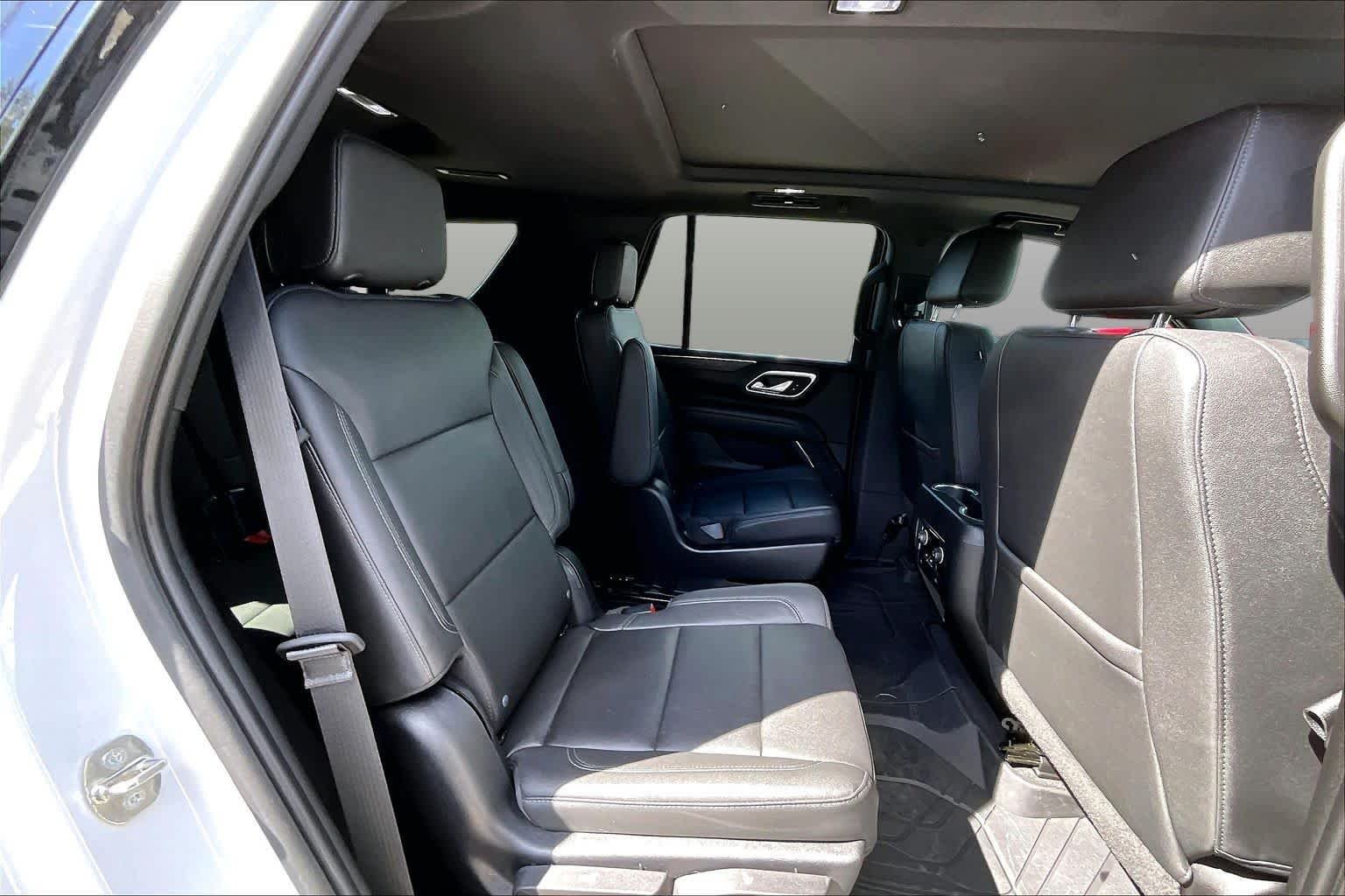 Used 2023 Summit White Chevrolet Z71 image 20