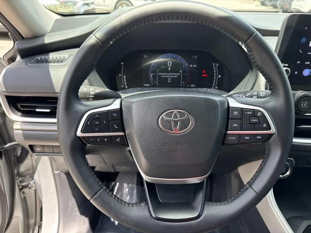 Used 2025 Silver Toyota XLE image 42