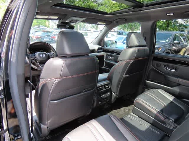 Certified Used 2025 Crystal Black Pearl Honda TrailSport image 17