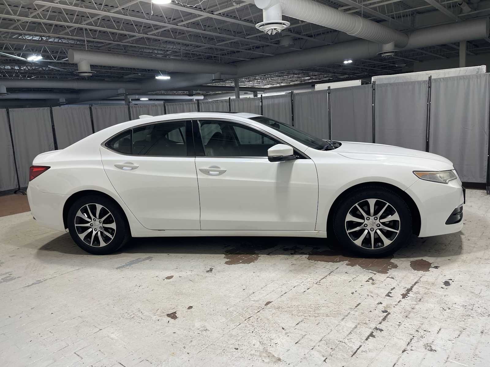 Used 2016 Bellanova White Pearl Acura  image 27