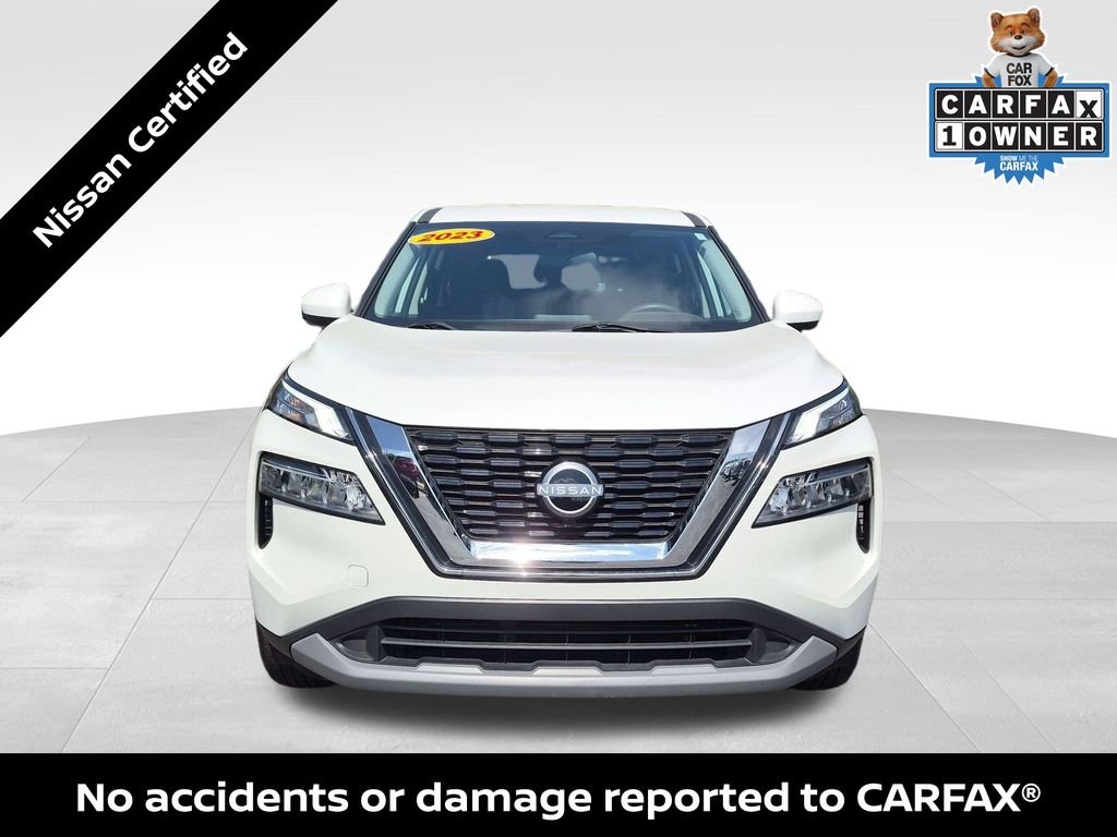 Certified Used 2023 Pearl White Nissan SV image 3
