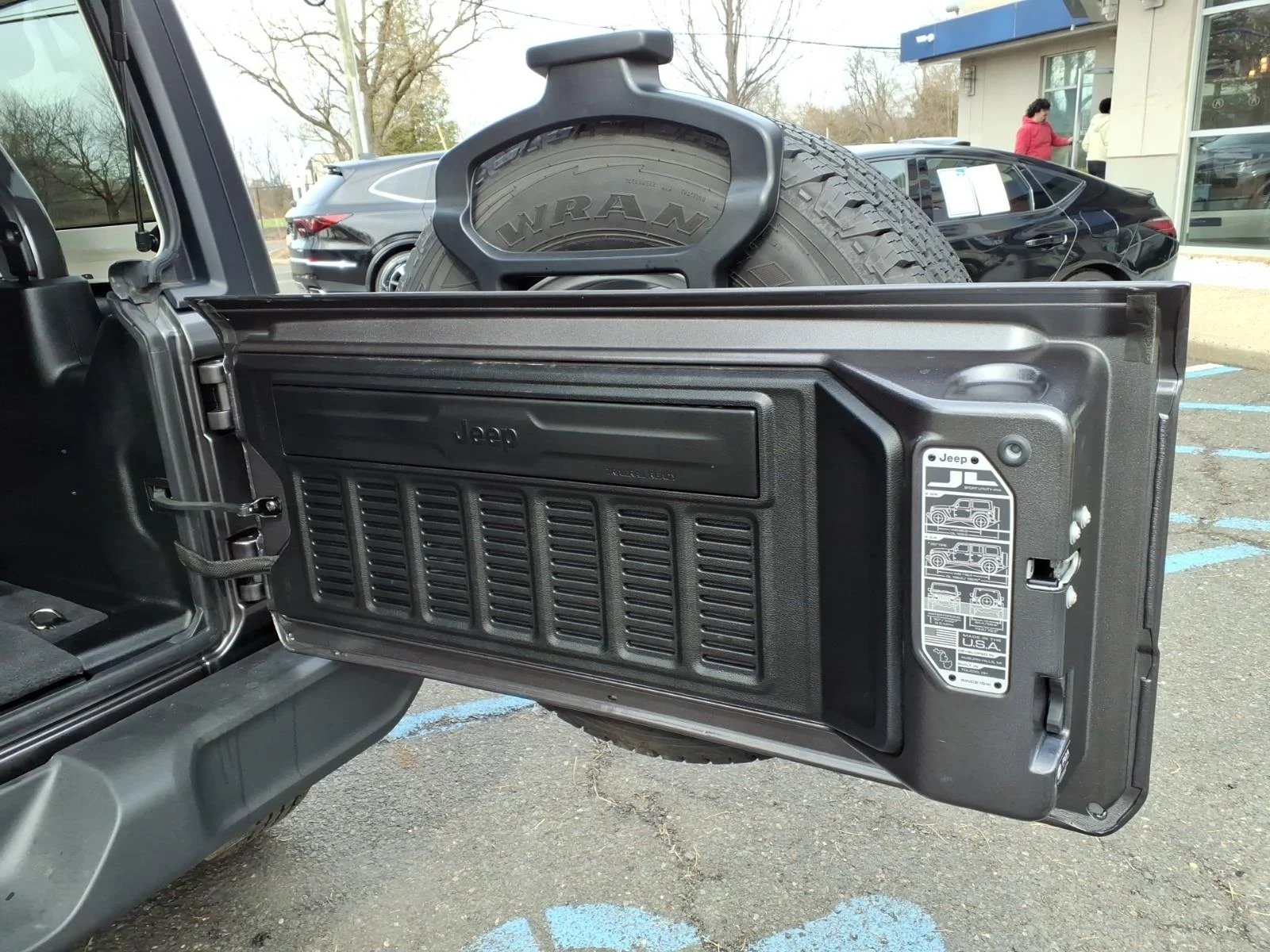 Used 2022 Sting-Gray Clear Coat Jeep Sport S image 14