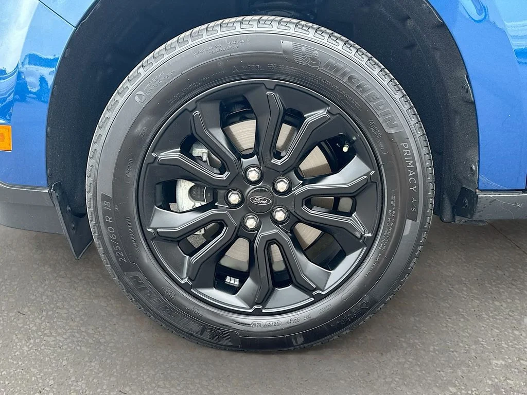 Certified Used 2024 Blue Ford XLT image 30