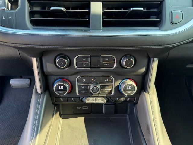 Used 2023 Black Chevrolet Z71 image 20