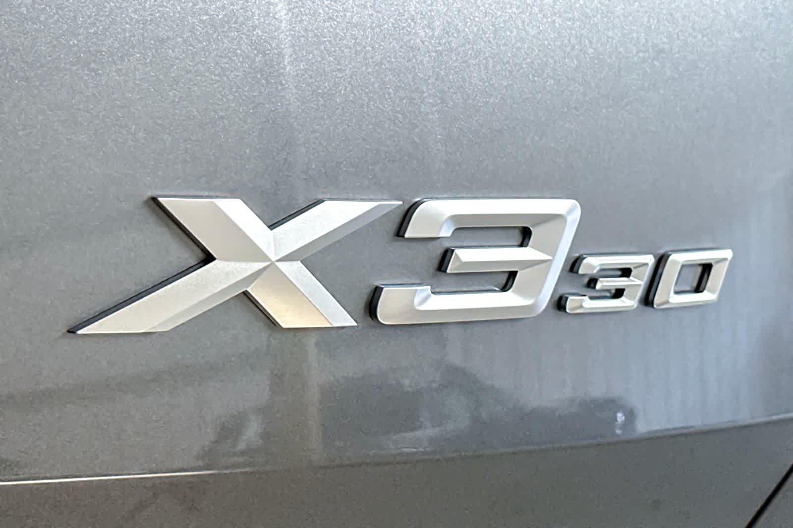 Used 2026 Skyscraper Grey Metallic BMW 30 xDrive image 26