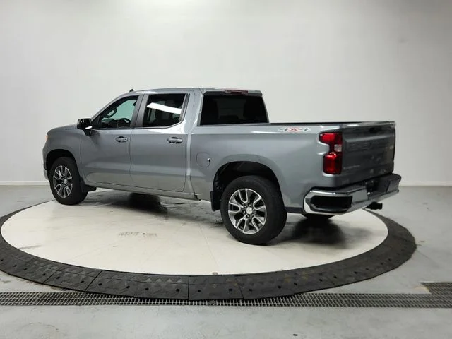 Used 2024 Gray Chevrolet LT image 6
