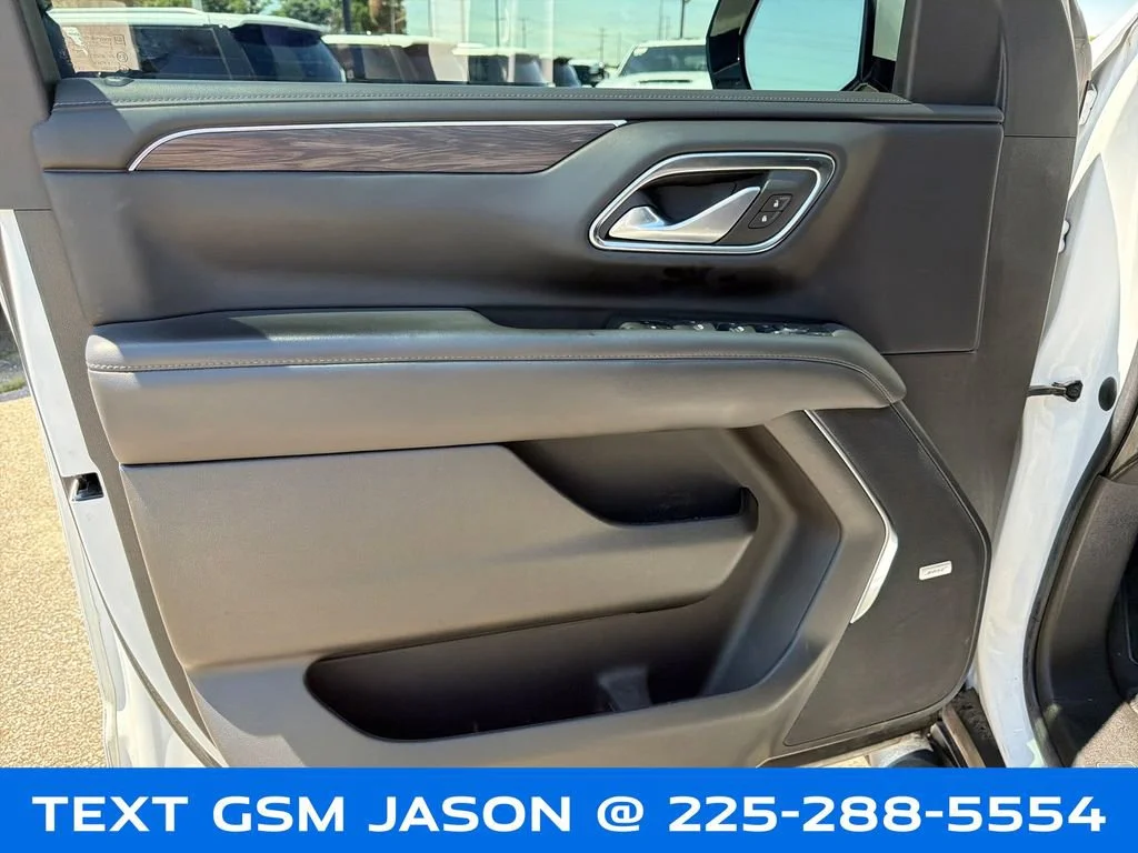 Used 2022 Summit White Chevrolet Z71 image 13