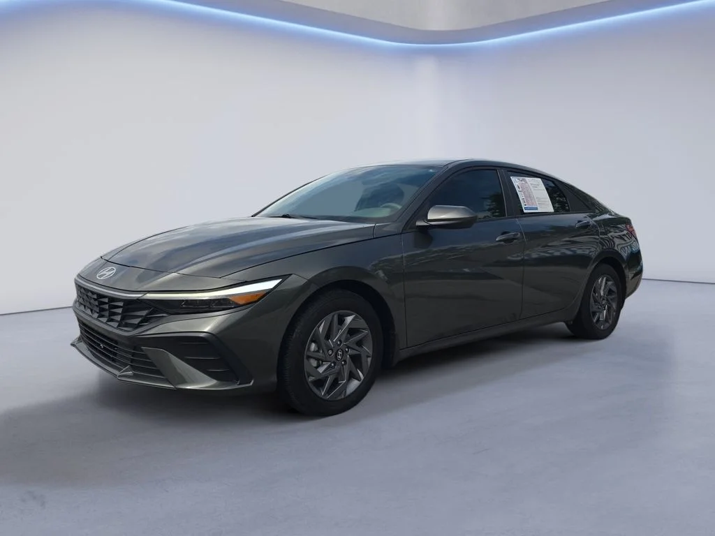 2024 Hyundai Elantra 2.0 SEL IVT's photo