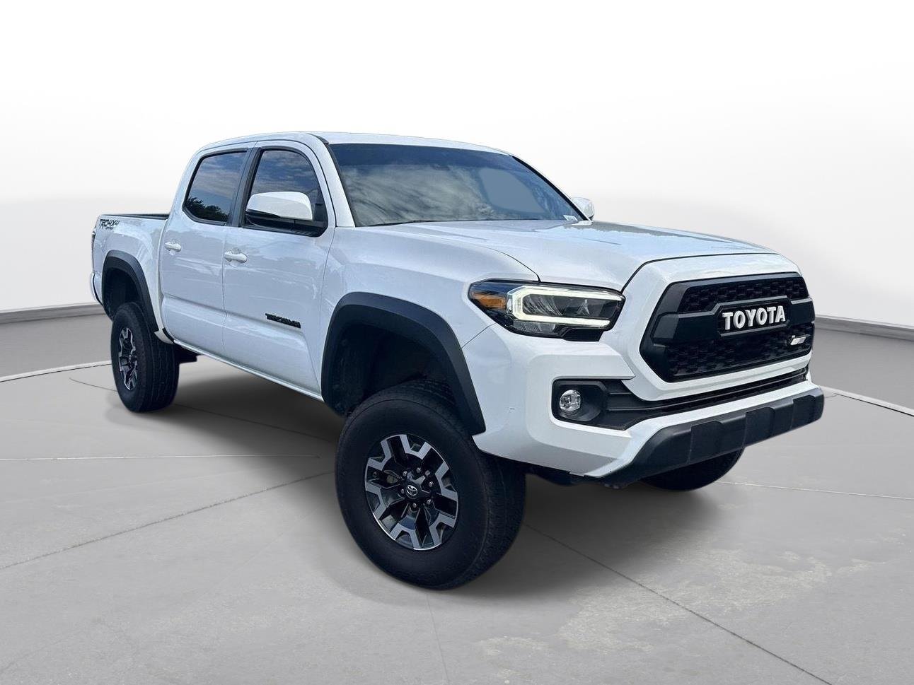 Certified Used 2020 Super White Toyota TRD Off Road image 4