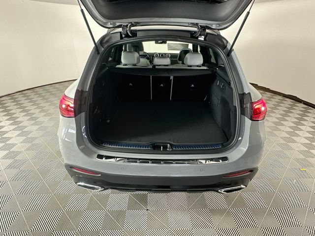 New 2027 MANUFAKTUR Alpine Grey Mercedes-Benz GLC 300 image 57
