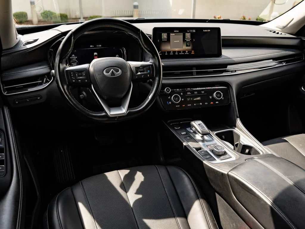 Used 2023 Moonbow Blue INFINITI Sensory image 4