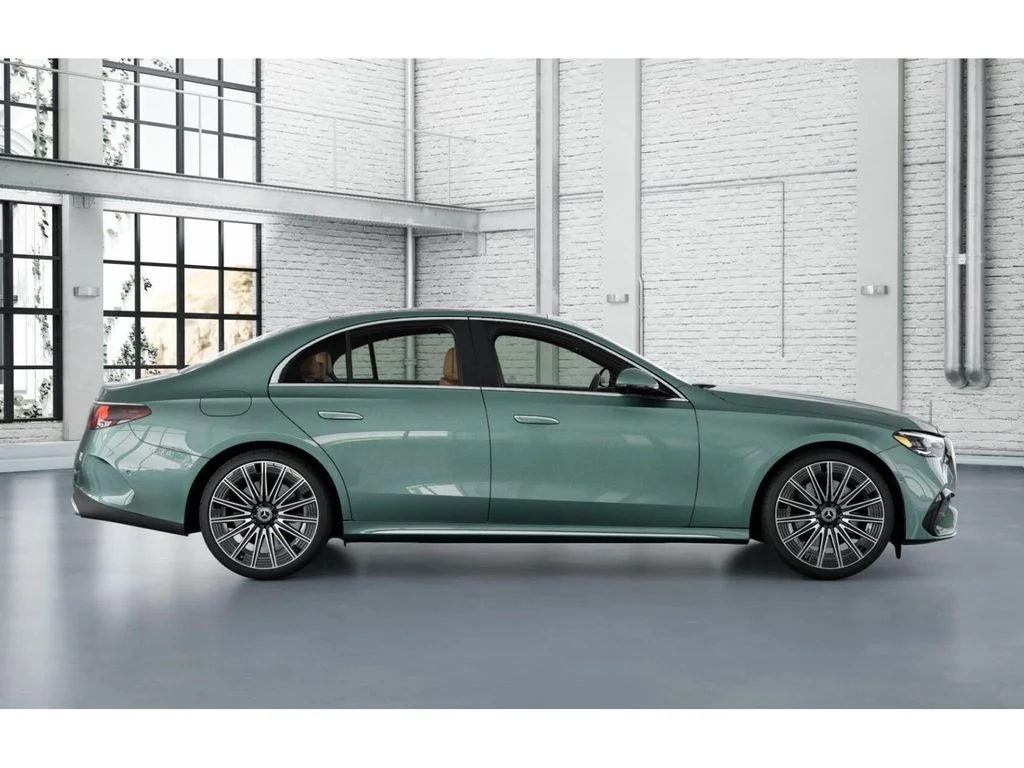 2026 Mercedes-Benz E-Class E450 - Photo 2